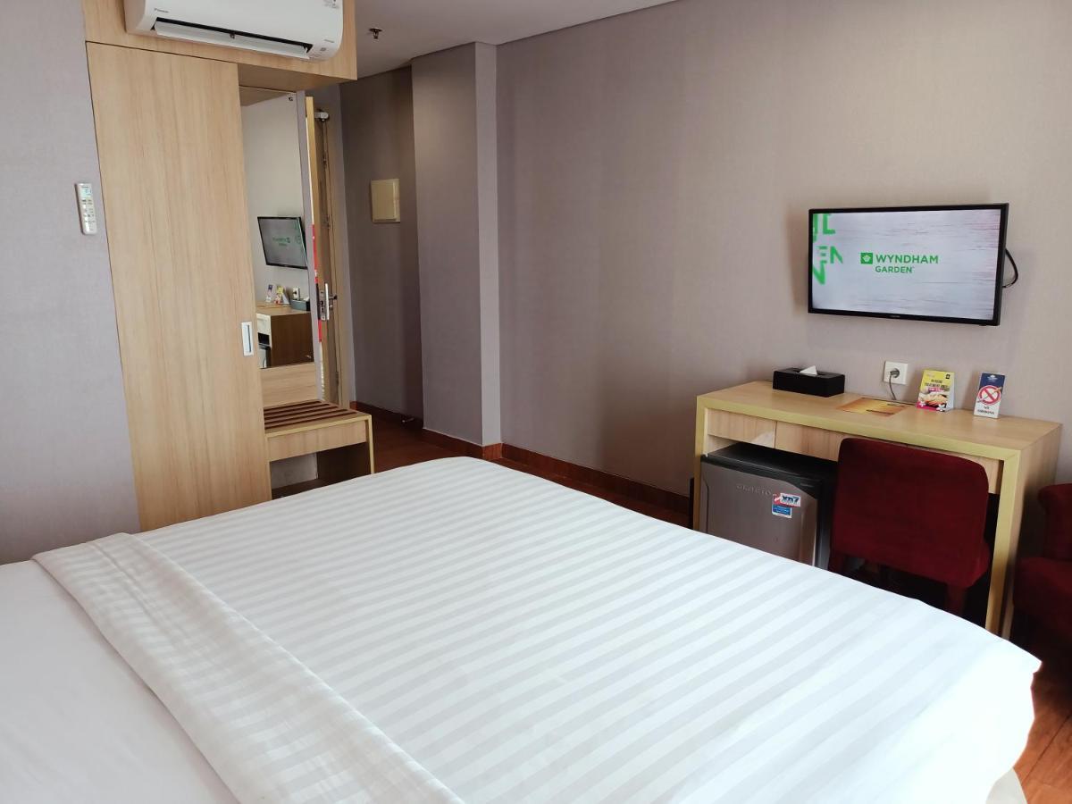 Days Hotel & Suites By Wyndham Jakarta Airport Tangerang Extérieur photo