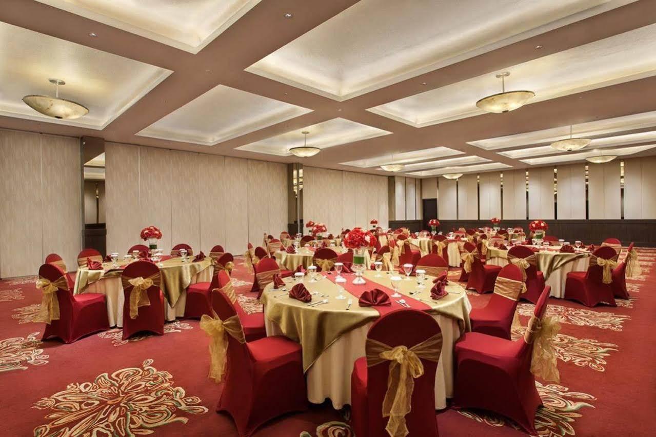 Days Hotel & Suites By Wyndham Jakarta Airport Tangerang Extérieur photo